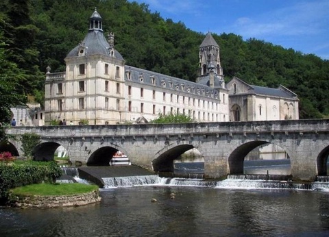 Camping Les Gorges Du Chambon - Ciela Village, 4* - 31