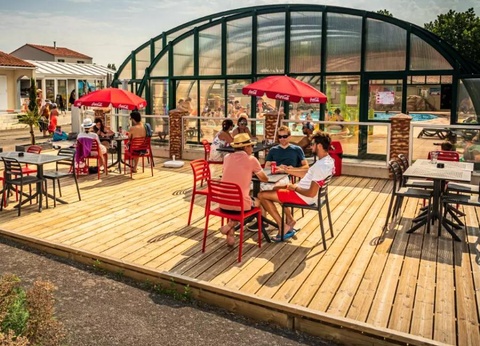 Camping Le Nid d'Eté, 4* - 180