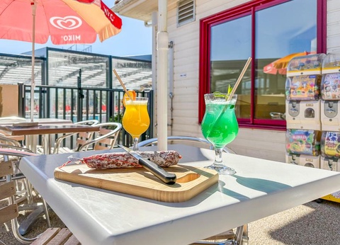 Camping La Riviera, 4* - 95