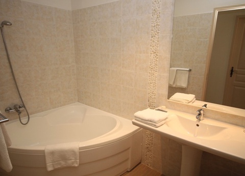 Hôtel Costa Rossa 3* ( avec vols réguliers ) - 7