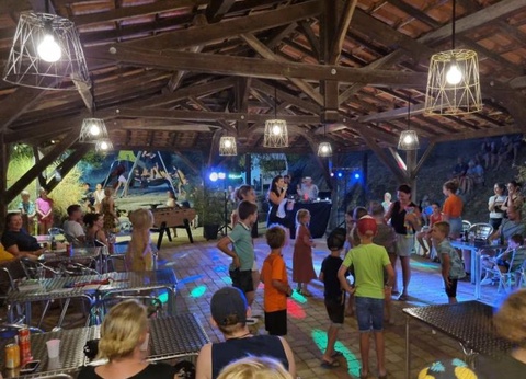 Camping Beau Rivage, 4* - 12