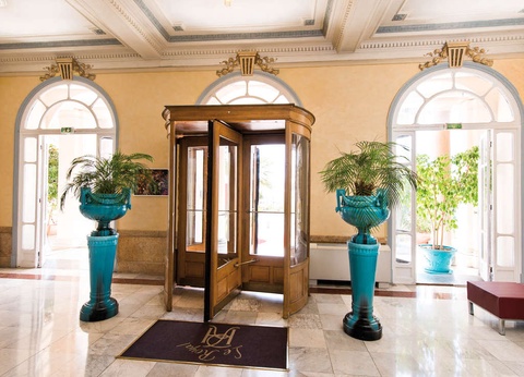 Séjour dans un ancien palace en front de mer à Nice - 3* - 3