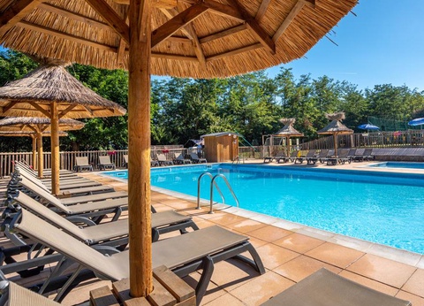 Flower Camping la Châtaigneraie, 4* - 9