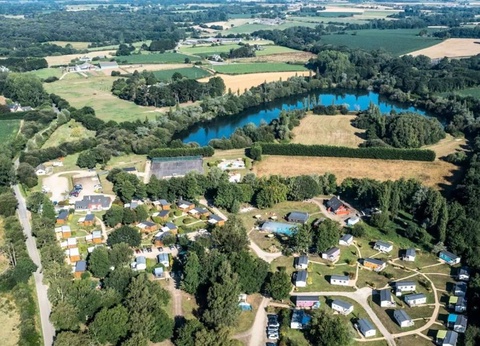 Camping maeva Respire Le Domaine de Mesqueau, 4* - 29