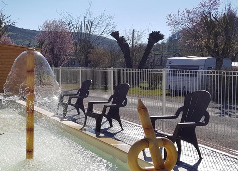 Camping Les Calquières, 4* - 26