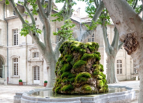 Dégustation de vin et séjour inoubliable au sein d'un Cloître - 4* - 9