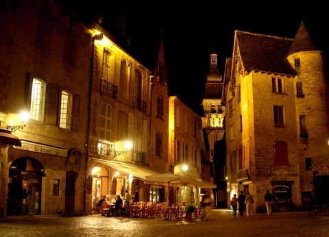 Camping Le Pont de Mazerat, 4* - 42