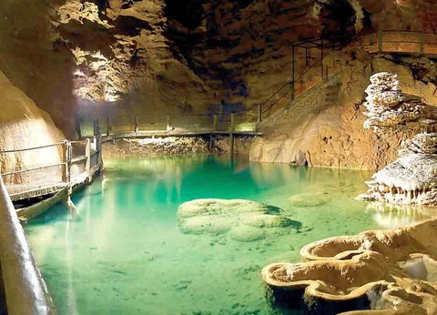 Camping La Bourgnatelle, 3* - 37