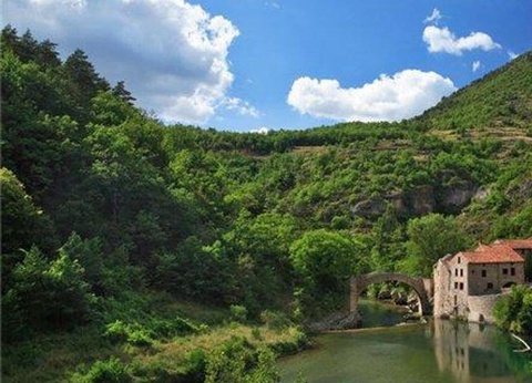 Camping La Dourbie, 4* - 25