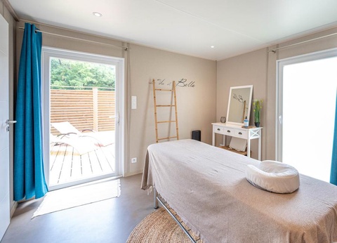 Flower Camping Au Bois des Biches, 4* - 60