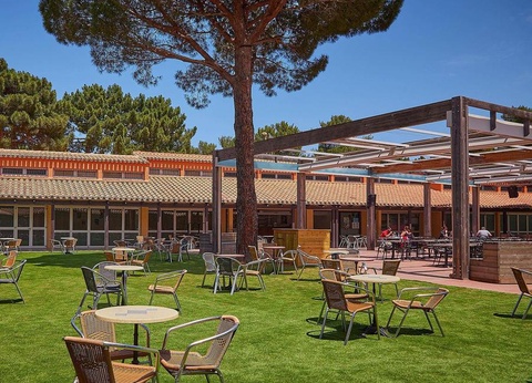 Camping Le Roussillonnais, 3* - 8