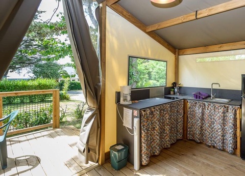 Flower Camping le Kergariou, 3* - 193