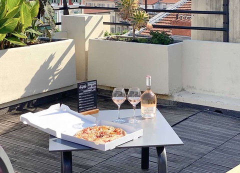 Séjour dans la carré d'or à Nice avec champagne et macarons - 4* - 8