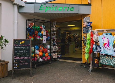 Camping Les Genêts, 5* - 74