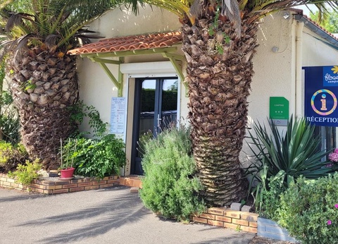 Flower Camping L'Abri-Côtier, 3* - 44