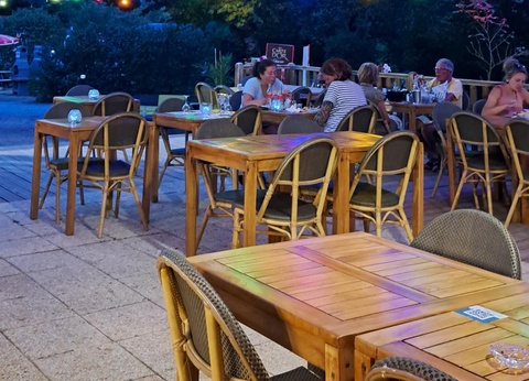 Camping La Ribière, 3* - 53