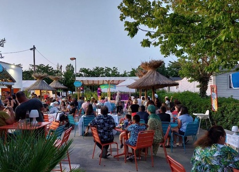 Camping Paradis les Rives de l'Hérault 4* - 6