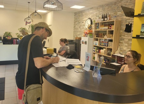 Camping Domaine Des Blachas, 4* - 84