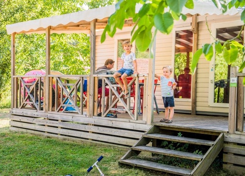 Camping RCN Le Moulin de la Pique, 5* - 9