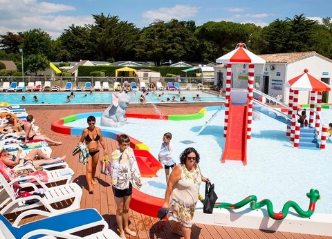 Camping Val de Loire en Ré, 4* - 4