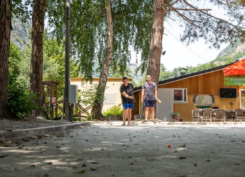 Camping des Grottes, 4* - 55