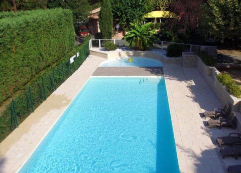 Camping Les Sources, 3* - 4