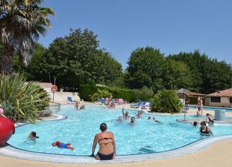 Camping les Bruyères, 3* - 6