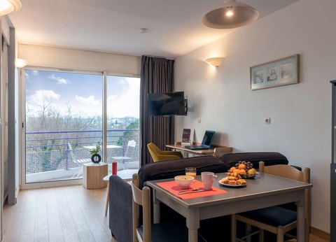 Résidence Lagrange Les Jardins du Lac 3* - 4