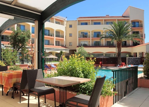 Pied à terre ideál à Perpignan dans un bel hotel avec piscine - 4* - 5