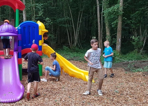 Camping l'Arize, 4* - 30