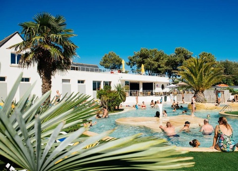 Camping Les Iles, 5* - 2