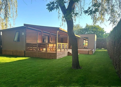 Camping La Croix du Vieux Pont, 5* - 37