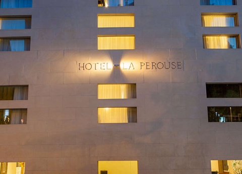 Escapade romantique avec lovebox et champagne au coeur de Nantes - 4* - 5