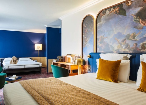 Séjour à deux pas du Château de Versailles jusqu'à 4 personnes - 4* - 30