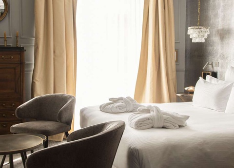 Séjournez dans la plus belle suite du domaine avec une vue panoramique - 4* - 21