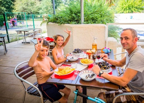 Camping les Bruyères, 3* - 26