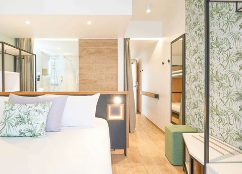 Instant romantique à Avignon, avec bulles et accès au spa - 4* - 16