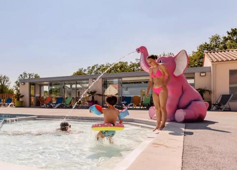 Camping maeva Escapades le Bois Joli, 4* - 8