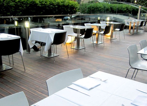 Reposez-vous à Valence dans un hôtel 4* moderne avec piscine et profitez du petit déjeuner inclus - 4* - 9