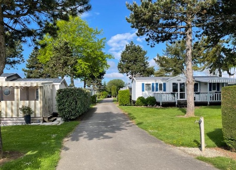 Camping Les Jardins de Kergal, 4* - 28