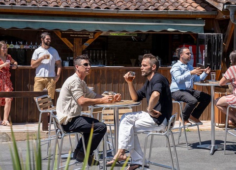 Camping Romanée - Les Grottes De Roffy 4* - 31