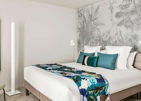 Echappée romantique, accès espace détente et bouteille de vin en chambre à Nantes - 4* - 12