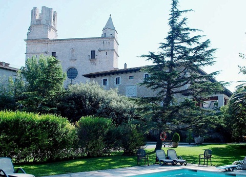 Découvrez la Costa Brava dans un ancien palace du XIVe siècle 4* - 7