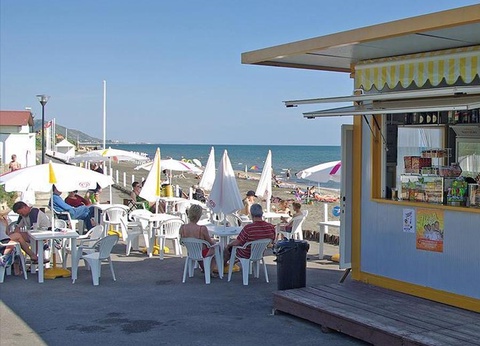 Camping Villaggio Baia Domizia, 4* - 16