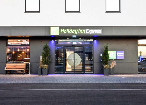 Profitez de deux jours d'amusement et laissez-vous surprendre par Europa Park (billet 2 jours) - 3* - 8