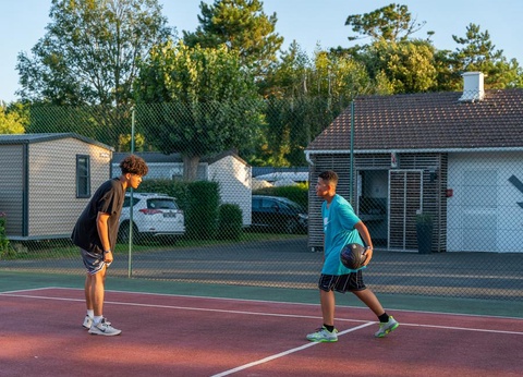 Camping L'Abri des Pins, 4* - 209