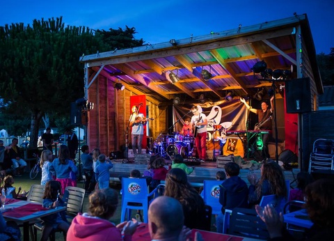 Camping Les Peupliers, 4* - 39