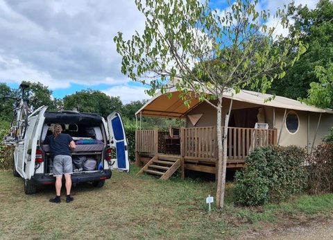 Camping Le Rocher de la Cave, 3* - 10