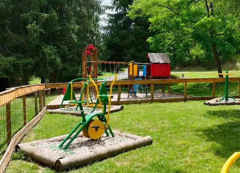 Flower Camping La Rochelambert, 4* - 16