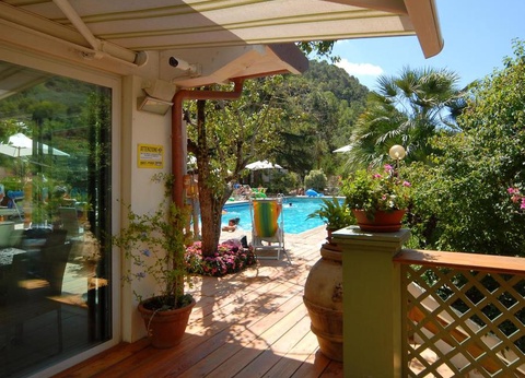 Camping Delle Rose, 4* - 6